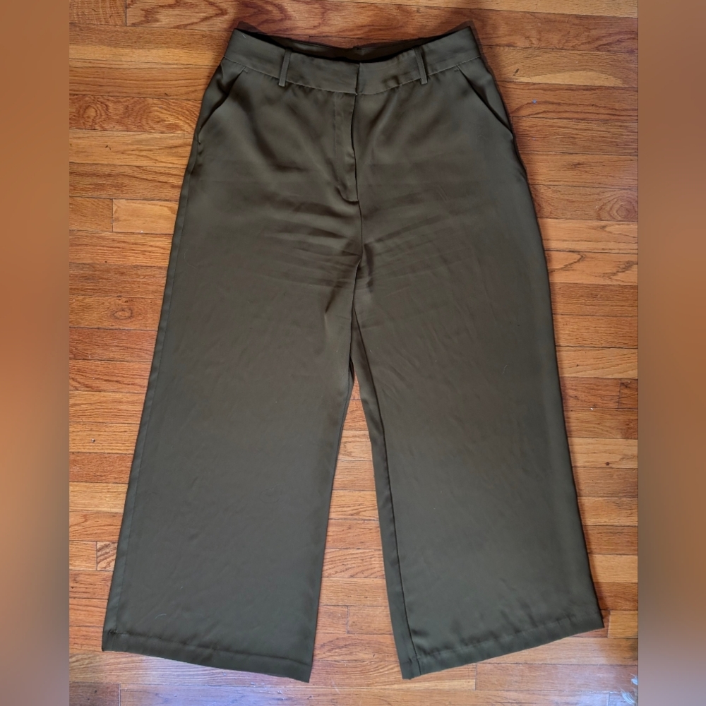 Olive green Worthington high-waisted wide leg trousers